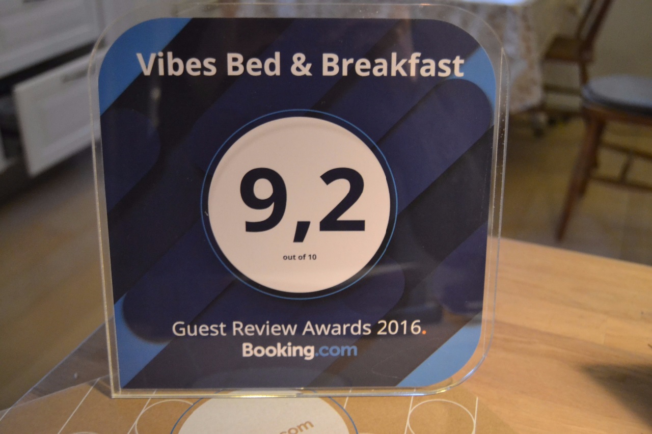 Blev både glad og stolt over at modtage denne fine Award med posten her til morgen. Tak til vores gæster for alle de positive anmeldelser der har udløst den fine karakter.


I was both pleased and proud to receive this fine award by post this morning. Thanks to our guests for all the positive reviews that have triggered the fine character.