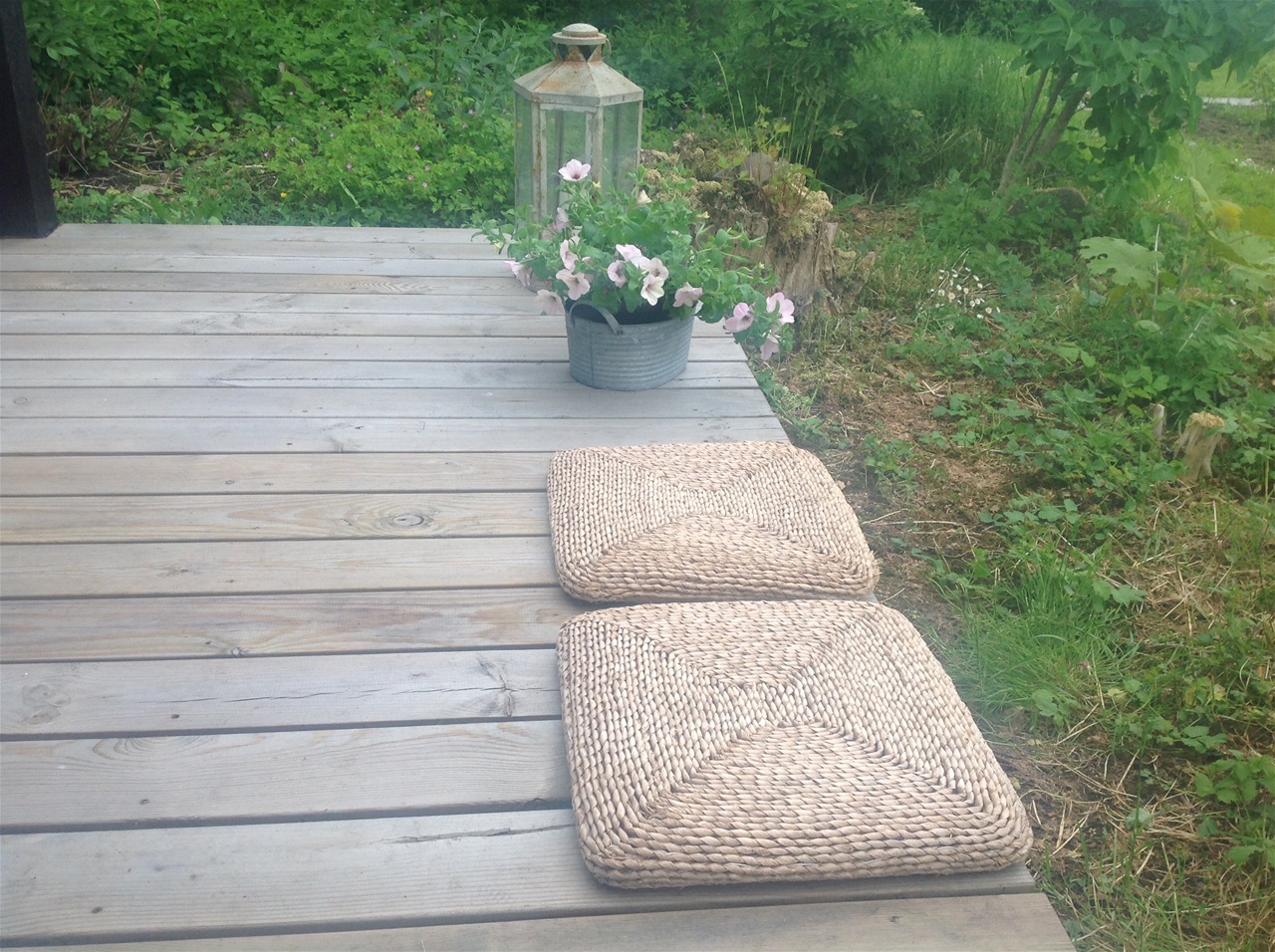 Ekstra siddeplads på terrassen